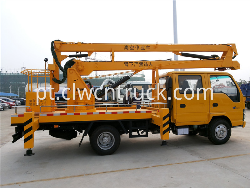 hydraulic aerial platform truck 3